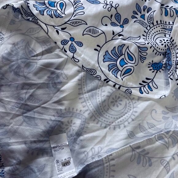 Plus Size V-Neck Banded Waist Layered Promenade Boho Blue Paisley Floral Top - Picture 8 of 8